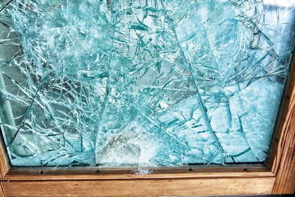 csm_Glasbruch1_web_9da3624434